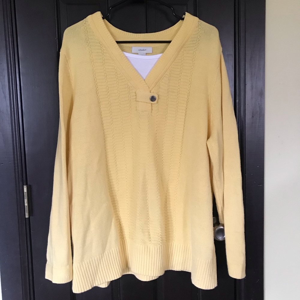 Sweater with shelf cover.